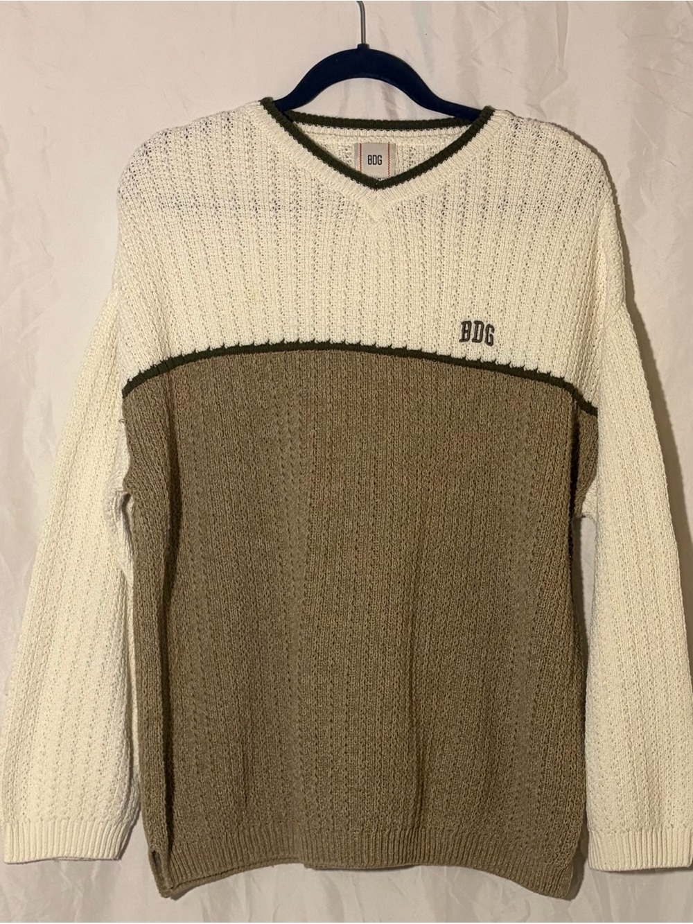 BDG Urban Outfitters V-Neck Carter Recycled Pullover Sweater